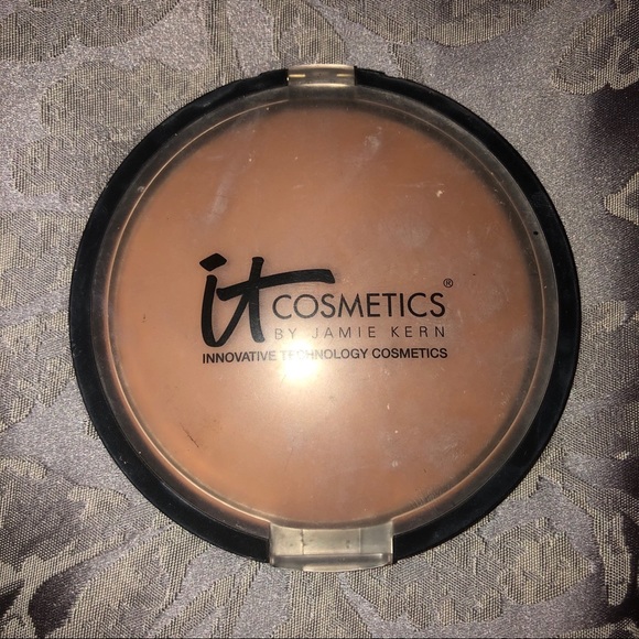 it cosmetics bronzer - Picture 3 of 4